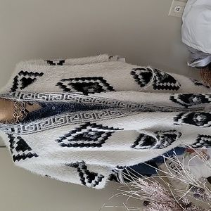 Very soft poncho cape, one size